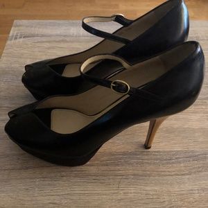 Yves Saint Laurent Heels